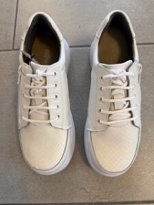 New Feet 251-27-1050